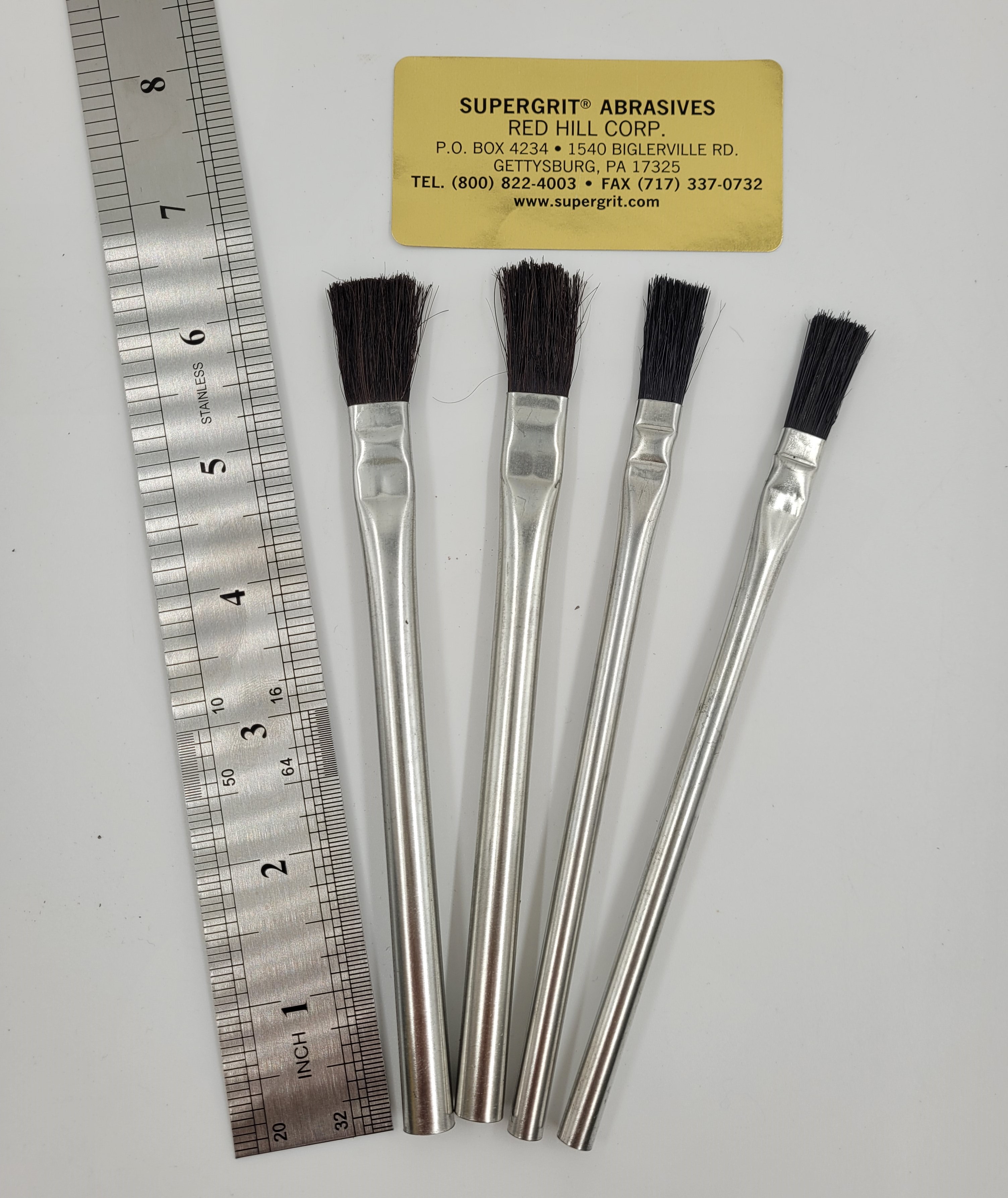 Wire and White Bristle & Artist Brushes